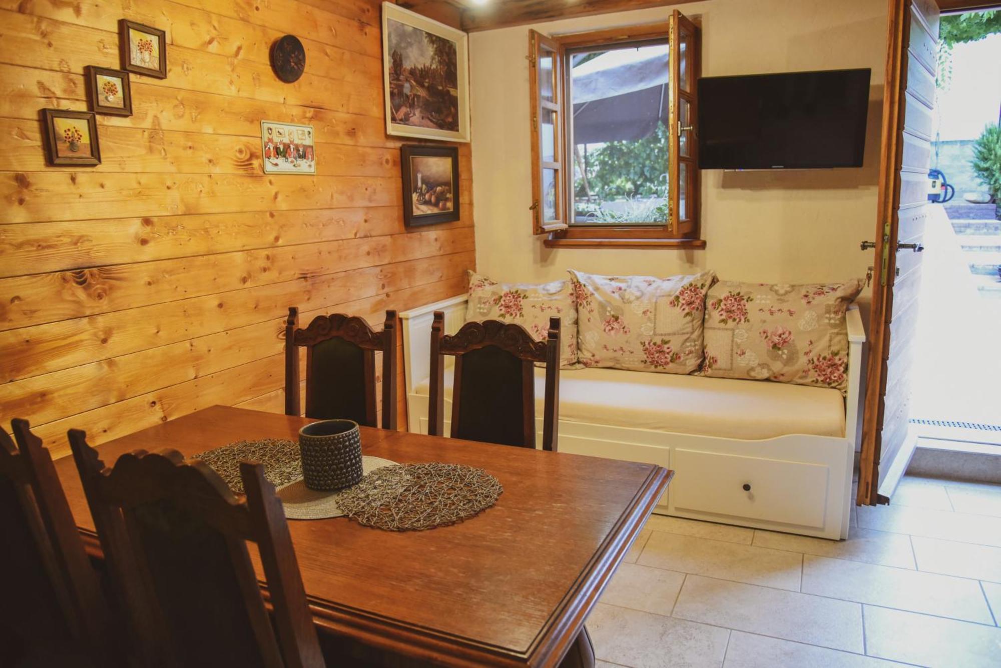 Mobile Homes Bilice Room photo